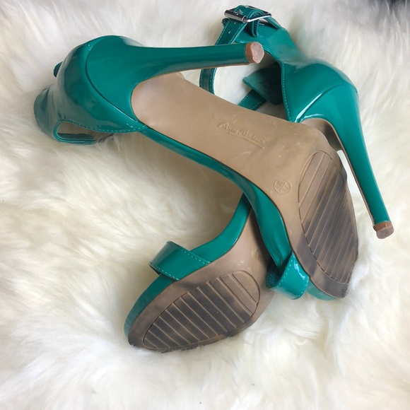 Anne Michelle Green Heels - Picture 5 of 6